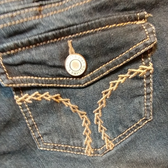 Mossimo Supply Co. jean shorts size 11 - Picture 6 of 7